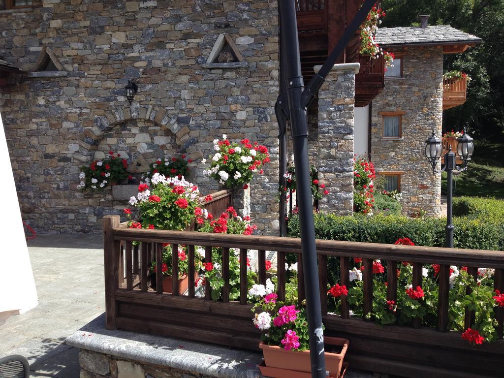 Les Combes Otel La Salle Dış mekan fotoğraf