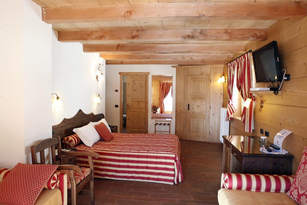 Les Combes Otel La Salle Dış mekan fotoğraf