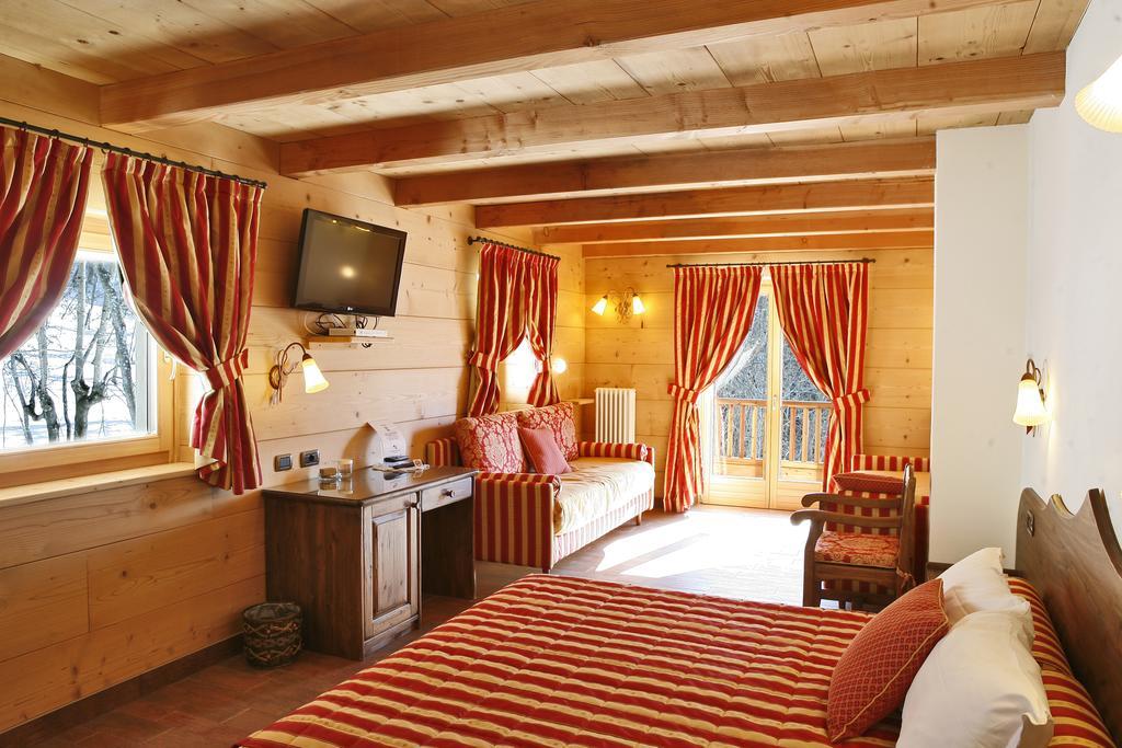 Les Combes Otel La Salle Dış mekan fotoğraf