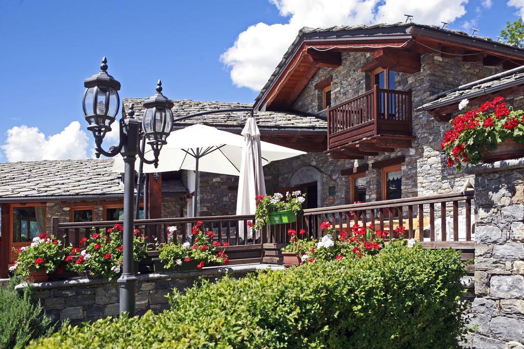 Les Combes Otel La Salle Dış mekan fotoğraf