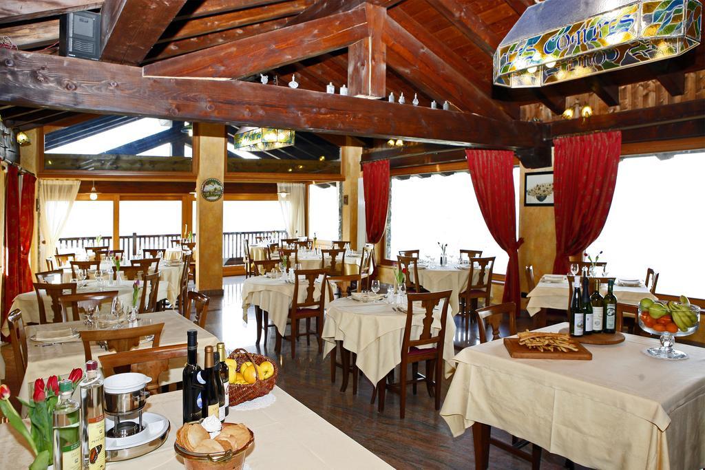 Les Combes Otel La Salle Dış mekan fotoğraf