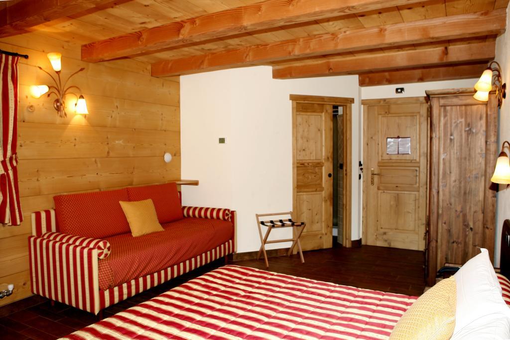 Les Combes Otel La Salle Dış mekan fotoğraf