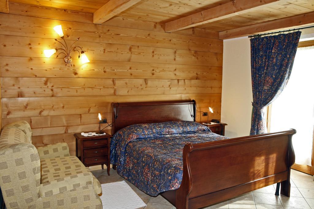 Les Combes Otel La Salle Dış mekan fotoğraf